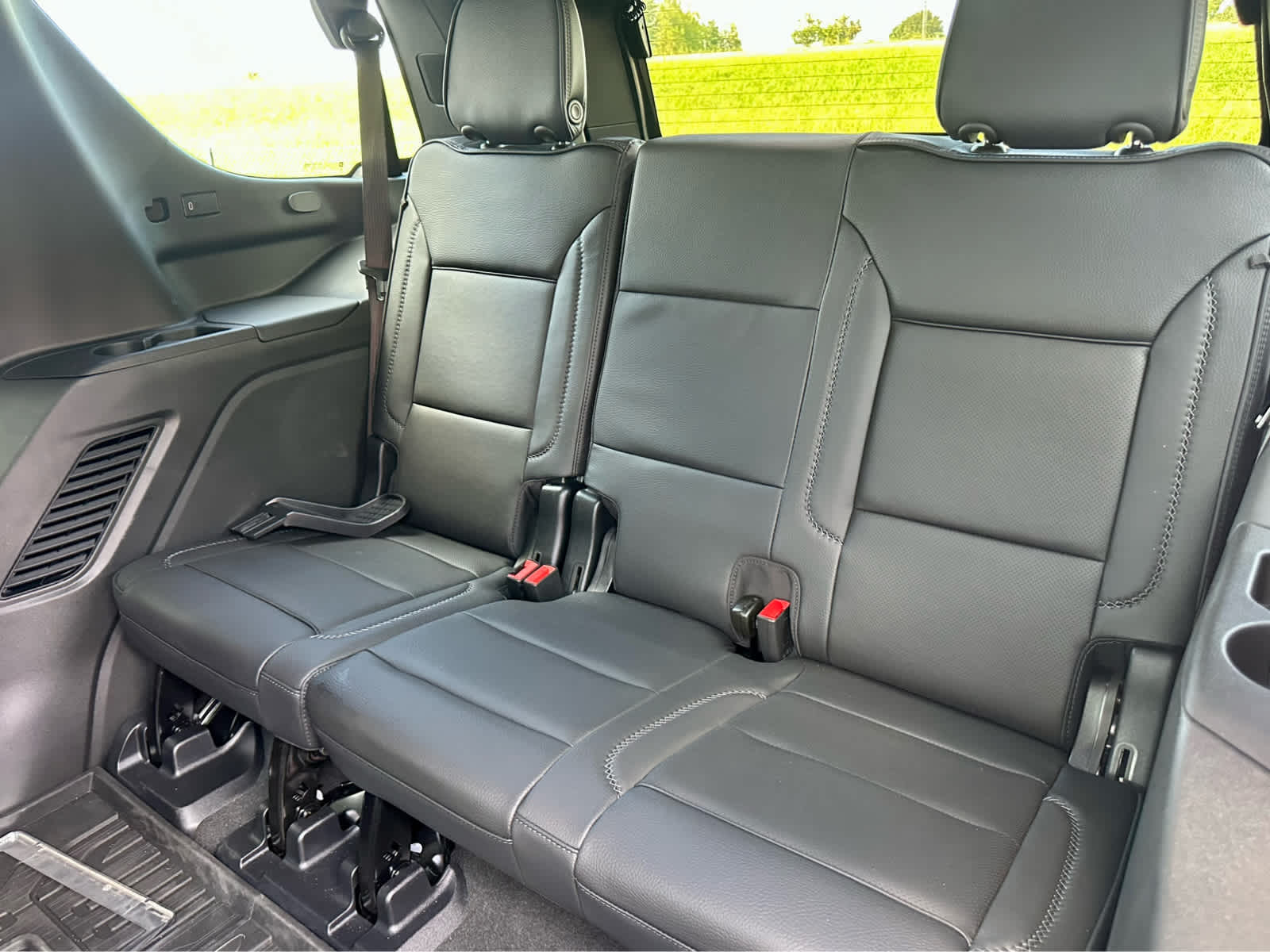 2024 Gmc Yukon Denali photo 13