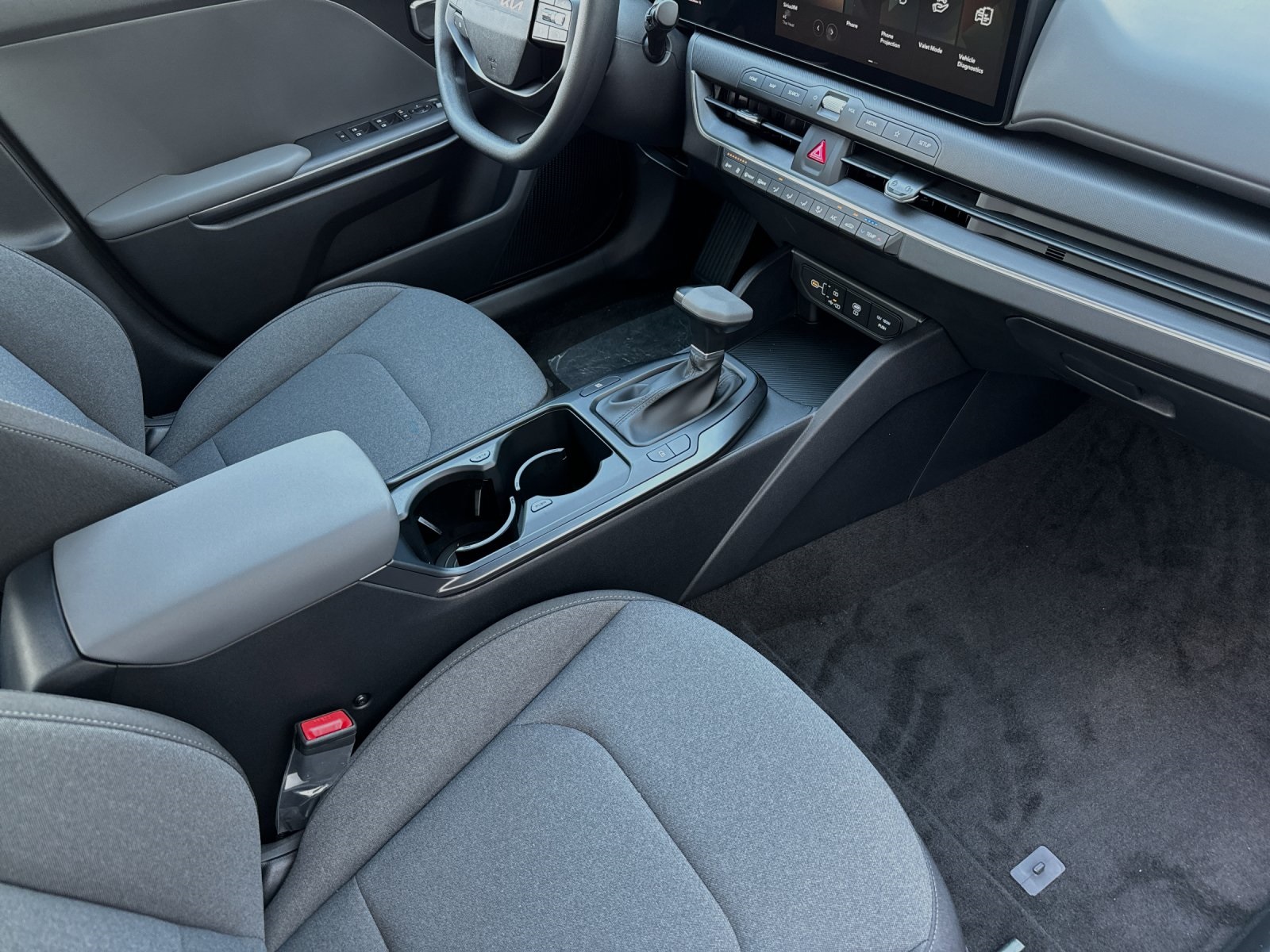 2025 Kia K4 LXS photo 14
