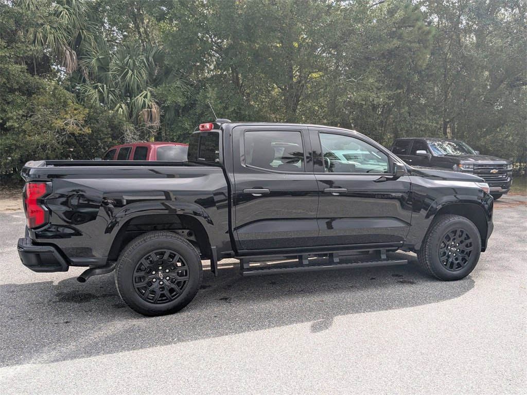 2026 Chevrolet Colorado Work Truck photo 2