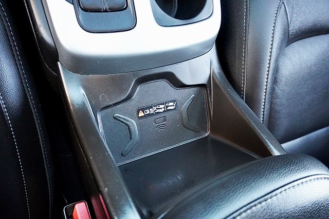 Used 2022 Black Chevrolet ZR2 image 33