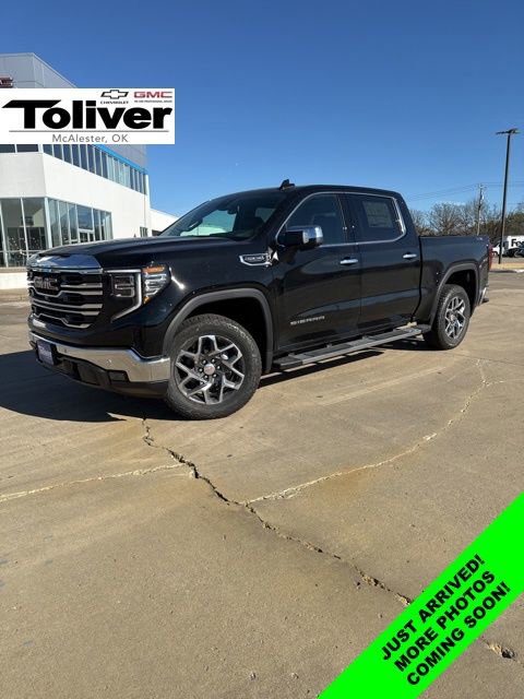 2026 GMC Sierra 1500 SLT's photo