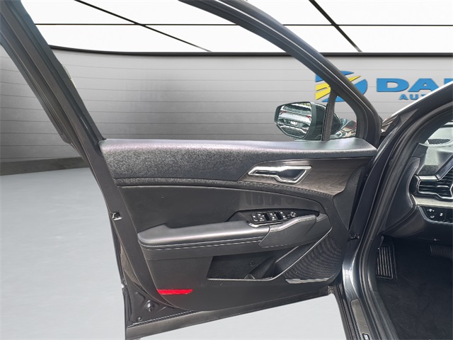 2023 Kia Sportage X-Line photo 9