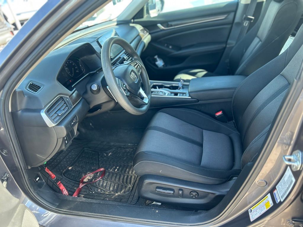2021 Honda Accord Hybrid EX photo 18