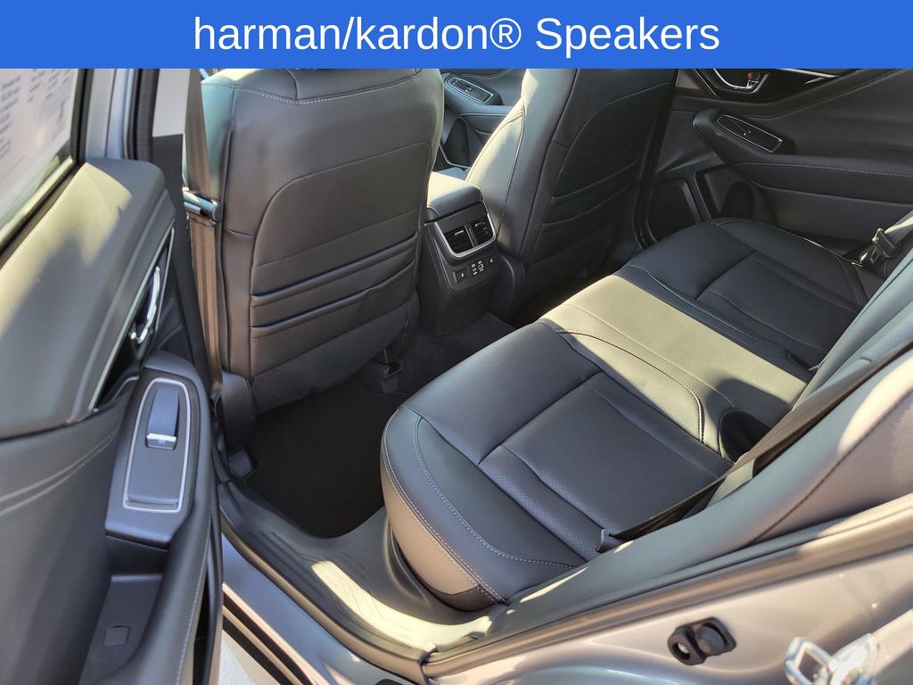 2025 Subaru Outback Touring XT photo 4