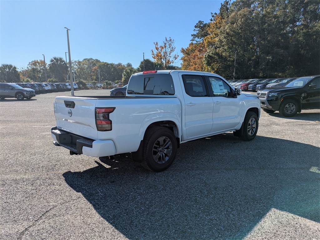 2026 Nissan Frontier SV photo 2