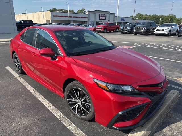2021 Toyota Camry SE photo 4