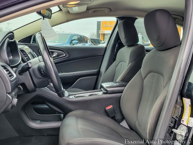 2017 CHRYSLER 200 - Image 8