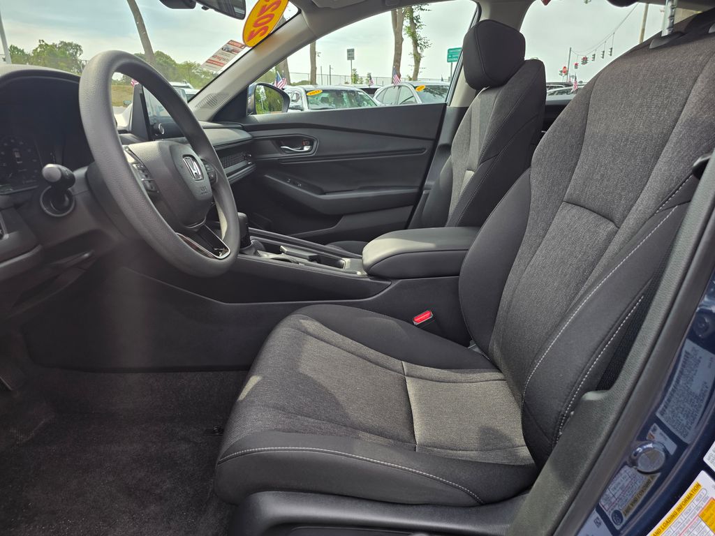 2023 Honda Accord EX photo 11