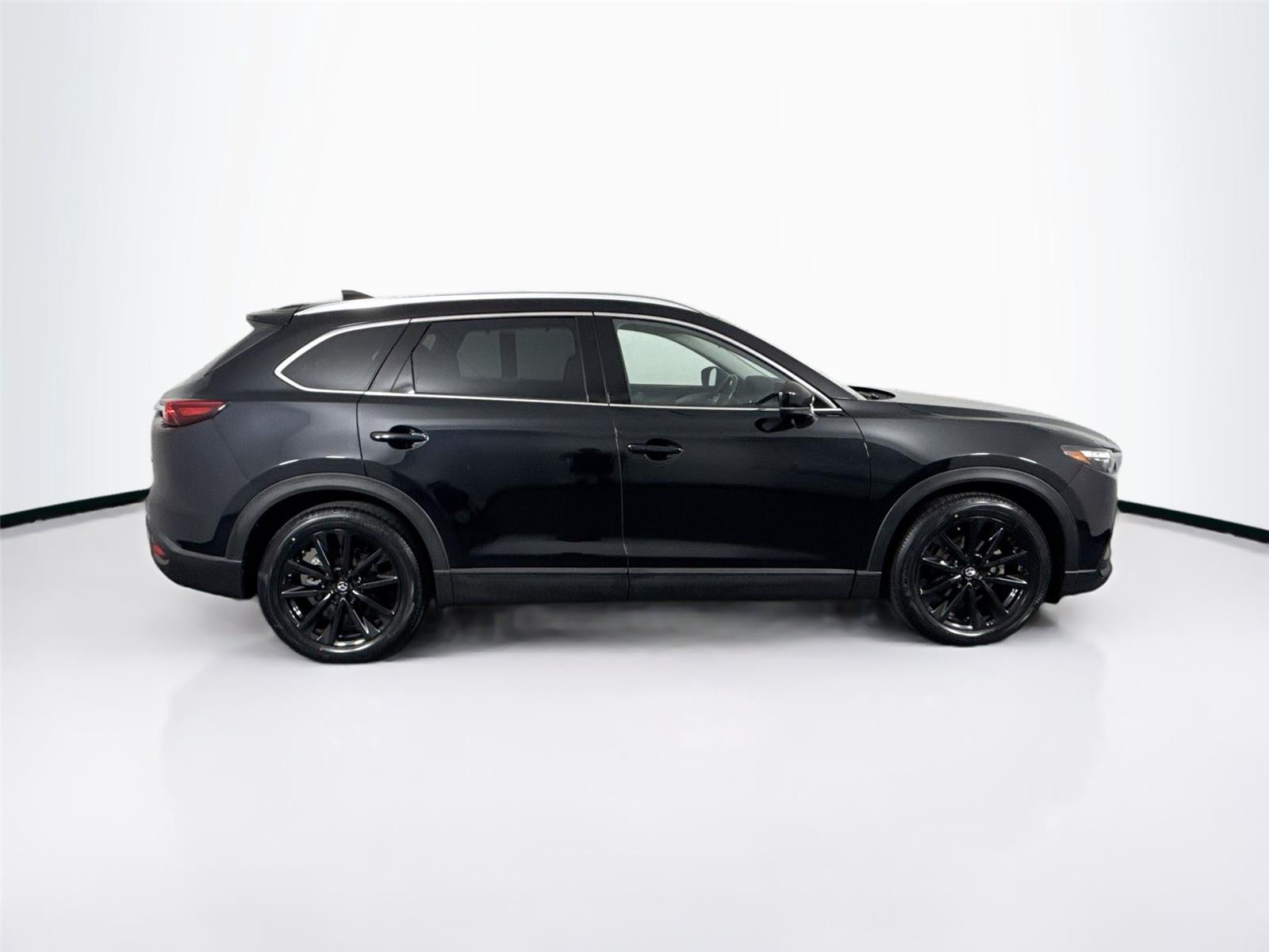 2022 Mazda CX-9 Touring photo 5