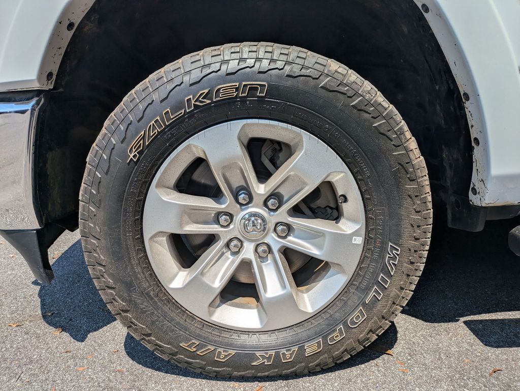2022 Ram 1500 Laramie photo 8