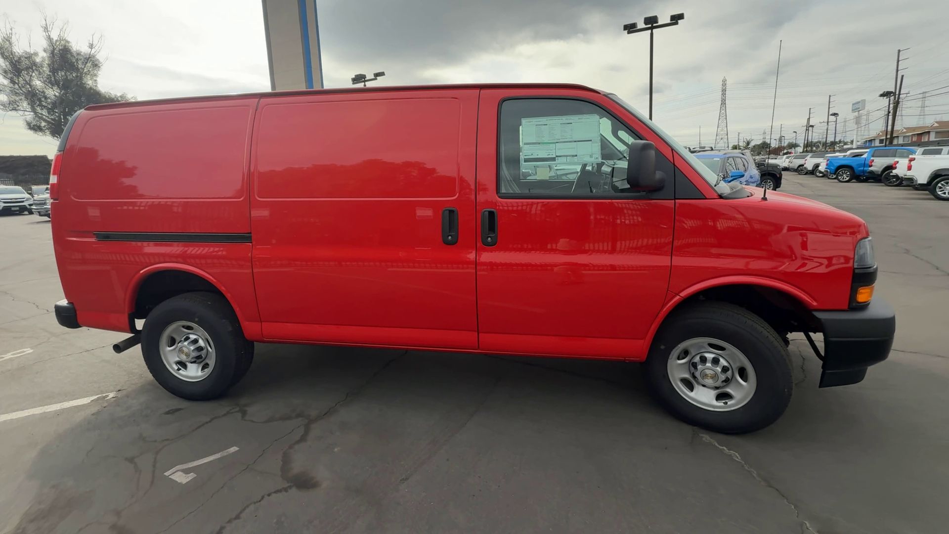 2024 Chevrolet Express Cargo 2500 photo 30