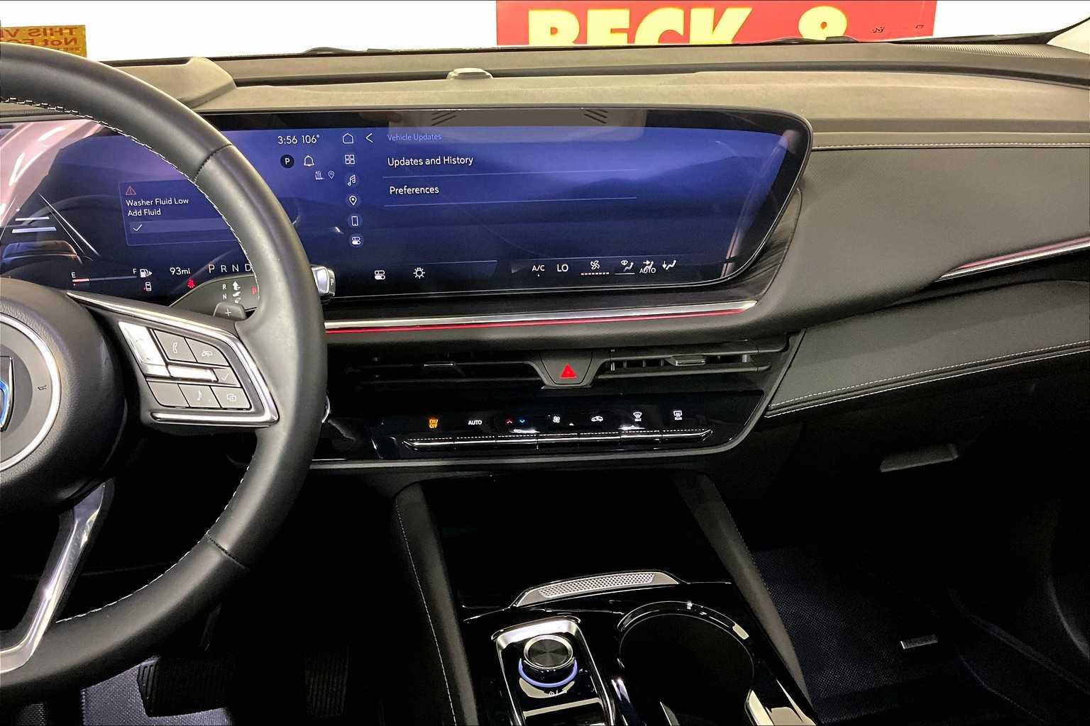 2025 Buick Envision Preferred photo 2