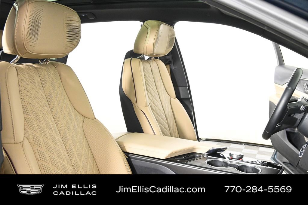 2024 Cadillac Lyriq Sport photo 21