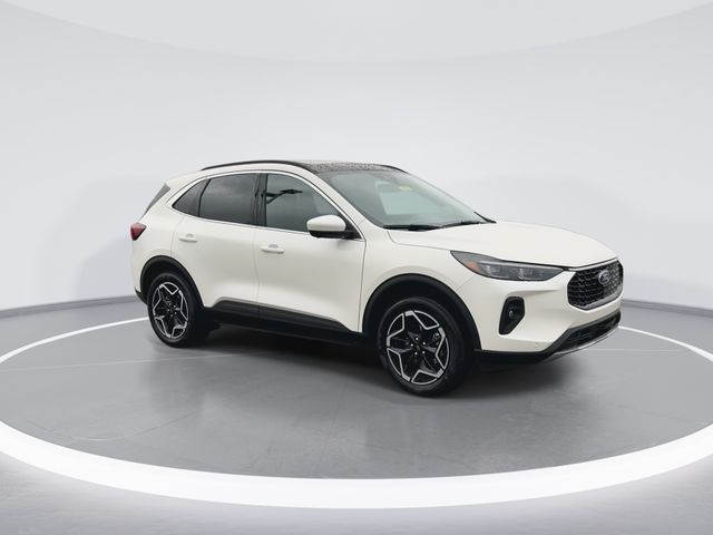 2026 Ford Escape Platinum photo 2