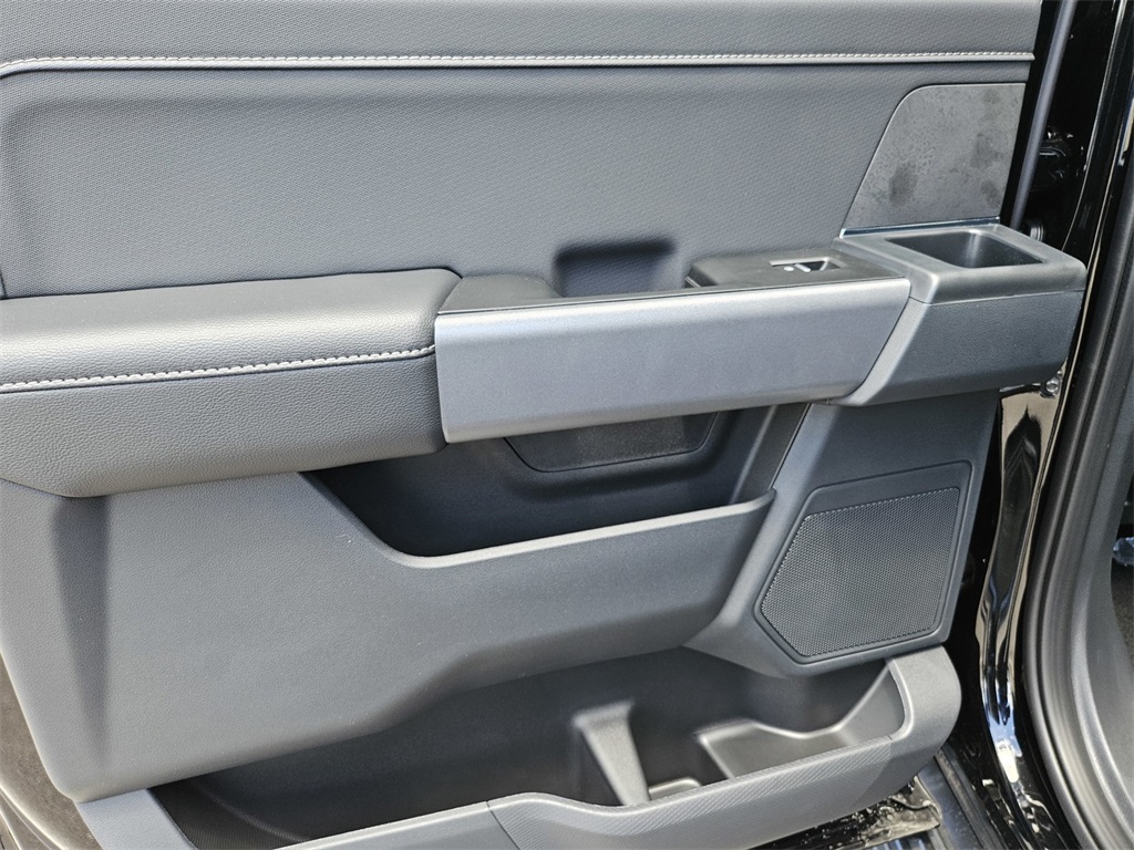 2025 Ford F-150 XLT photo 22