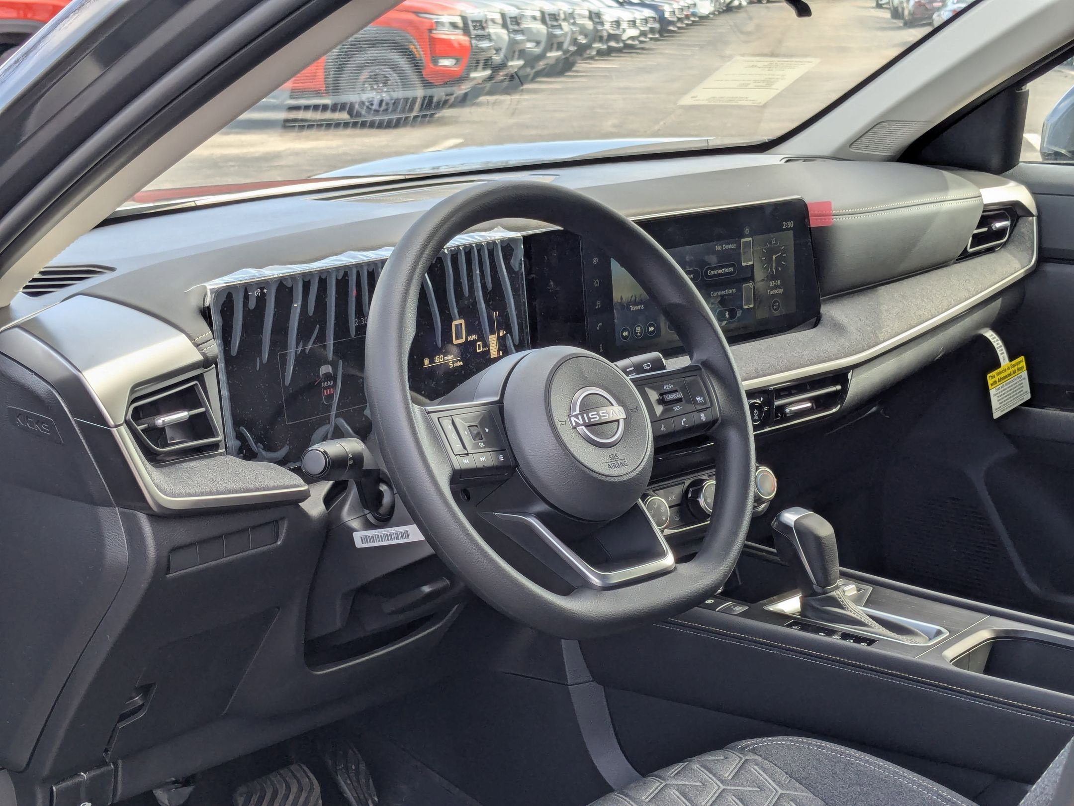 2025 Nissan Kicks SV photo 3