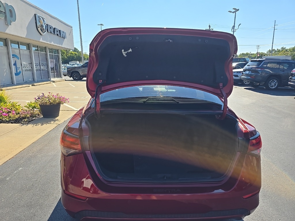 2024 Nissan Sentra SV photo 16