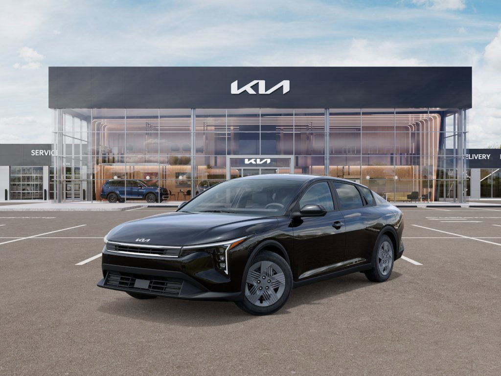 2025 Kia K4 LX photo 2