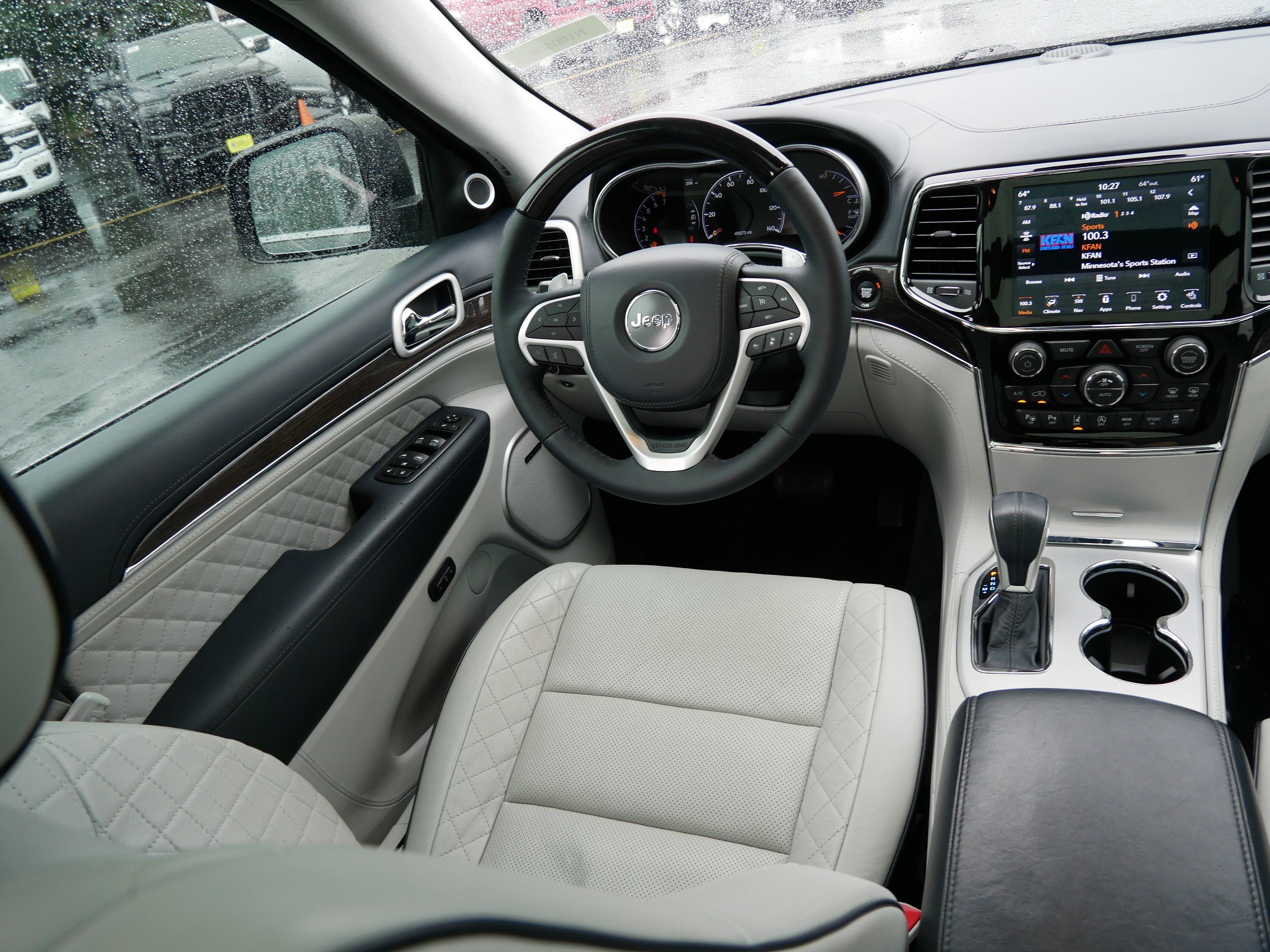 2020 Jeep Grand Cherokee Summit photo 11