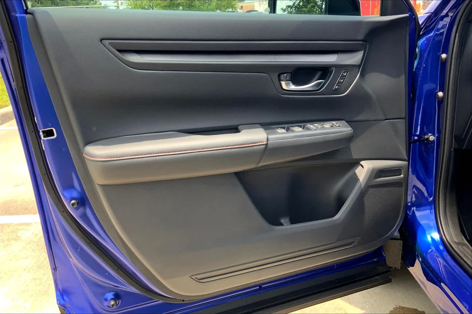 2025 Honda CR-V Hybrid Sport-L photo 10