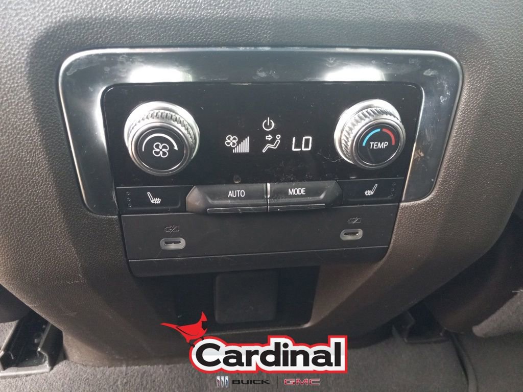 2024 Gmc Yukon XL SLT photo 22