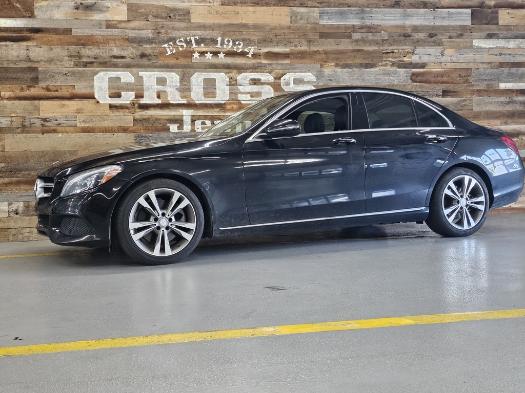 2016 Mercedes Benz C 300 photo 3