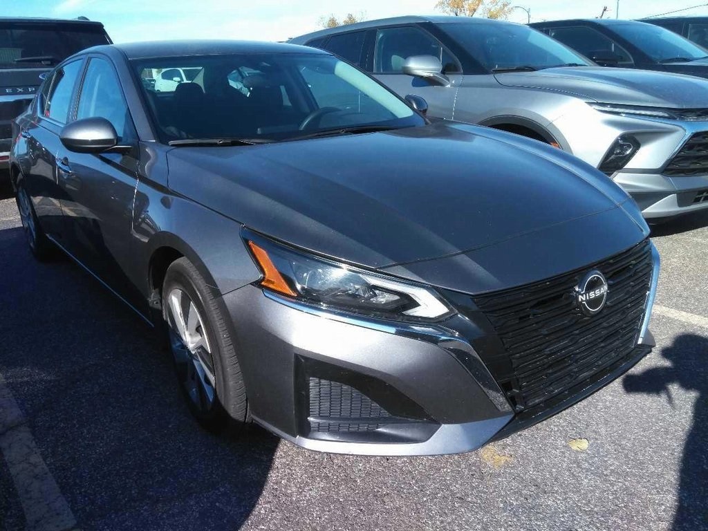 Used 2023 Nissan Altima S with VIN 1N4BL4BV1PN415640 for sale in Kansas City