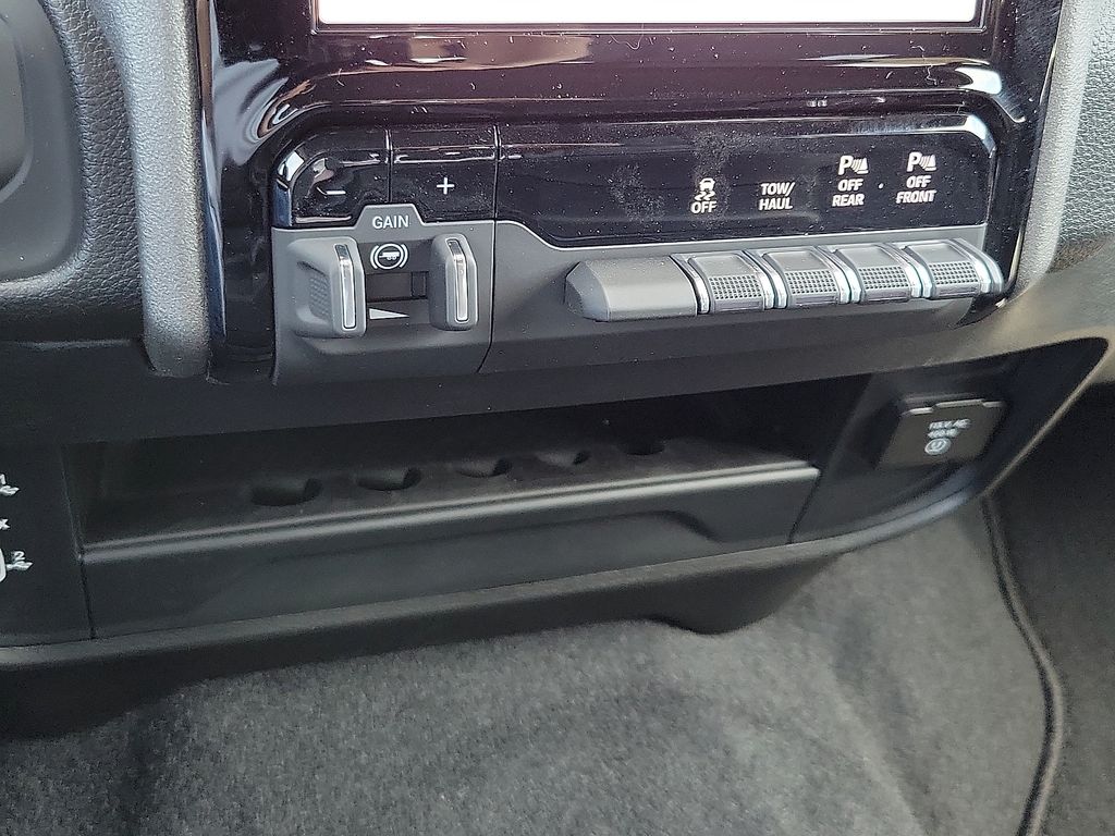 2025 Ram 2500 Tradesman photo 17