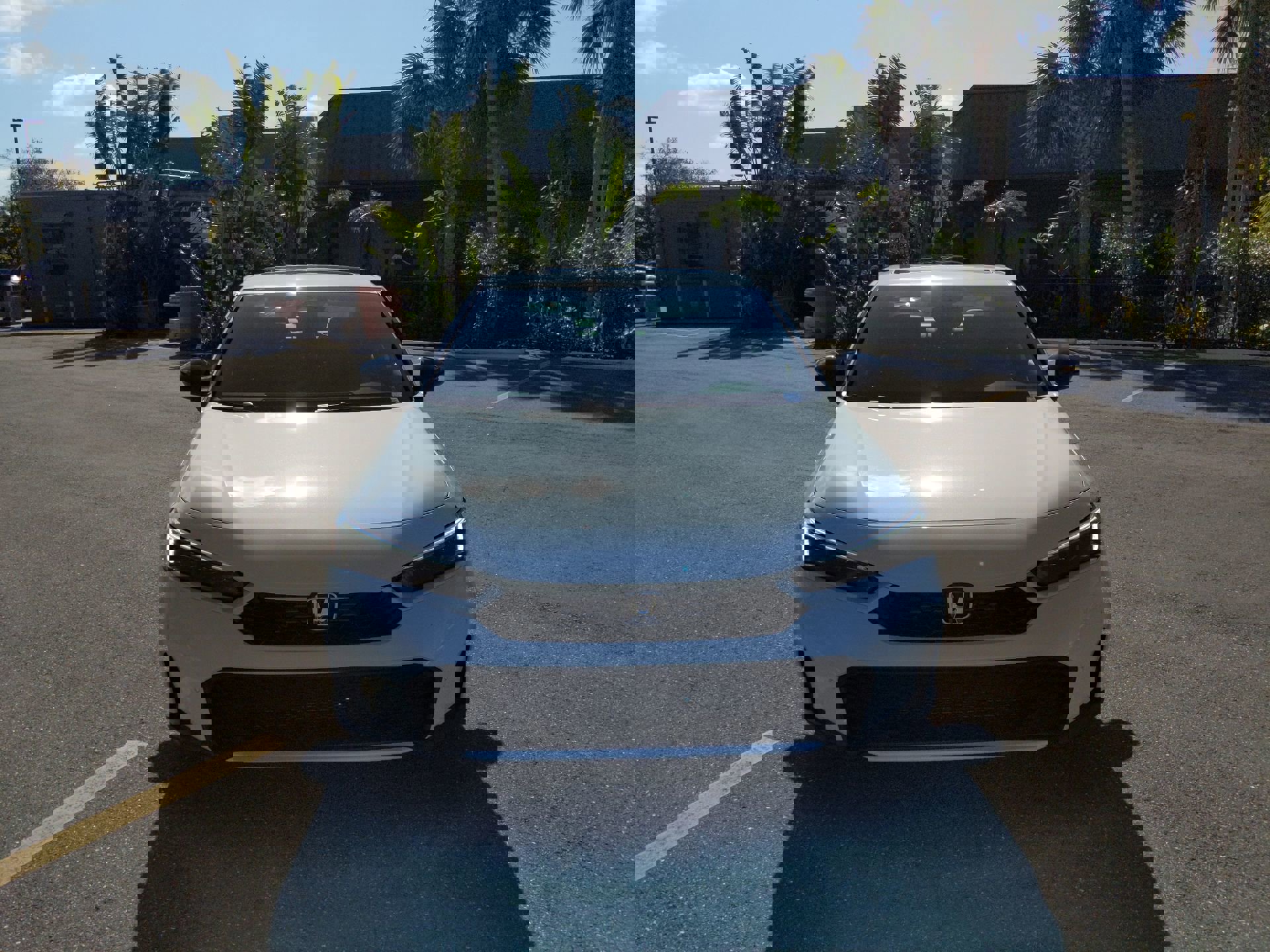 2025 Honda Civic Hybrid Sport Touring photo 3