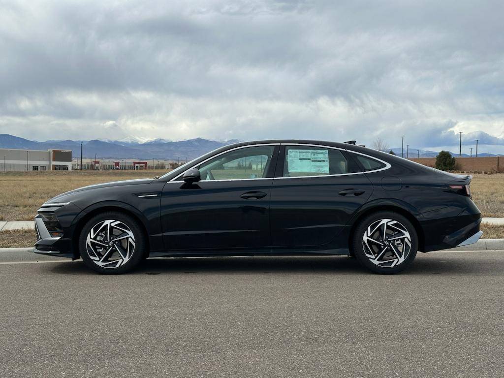 2025 Hyundai Sonata SEL Convenience photo 4