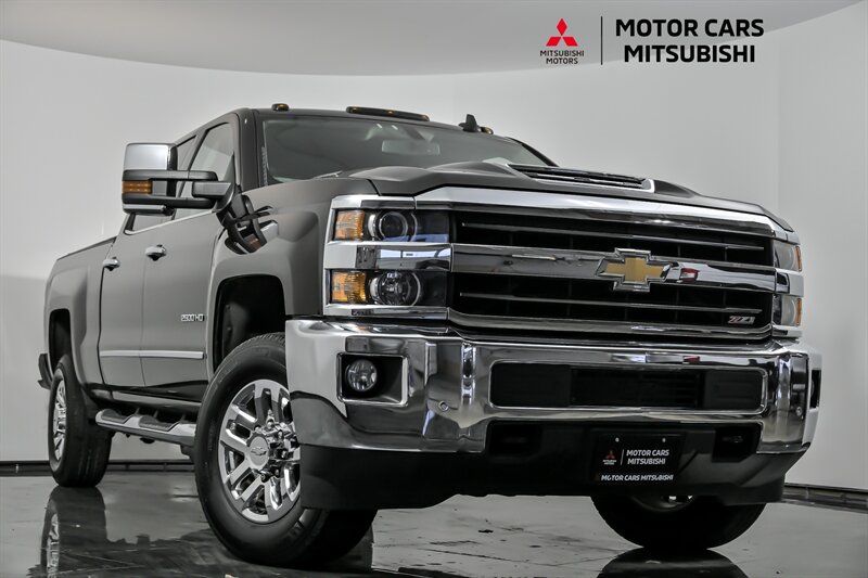 2019 Chevrolet Silverado HD LTZ's photo