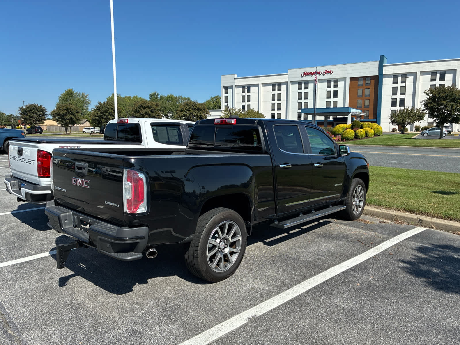 2019 Gmc Canyon Denali photo 2
