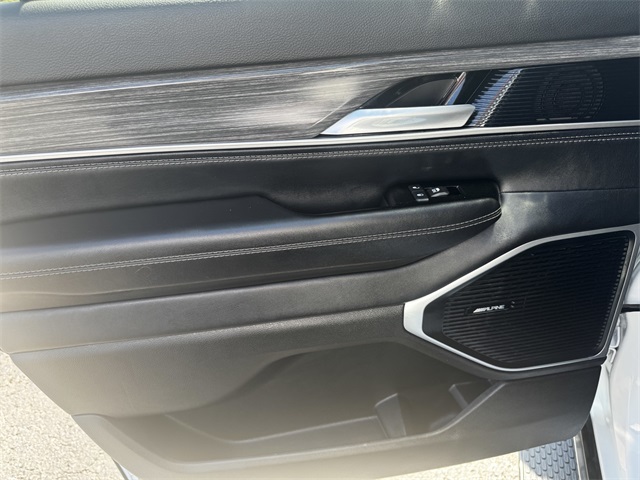 2024 Jeep Wagoneer Series III photo 19