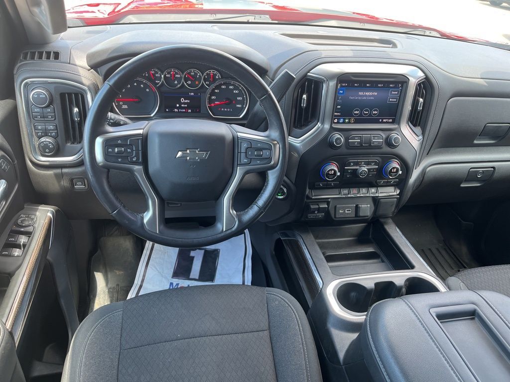 2021 Chevrolet Silverado 1500 RST photo 10