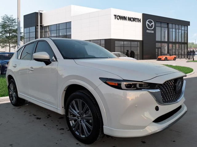 2025 Mazda CX-5 Turbo Signature's photo