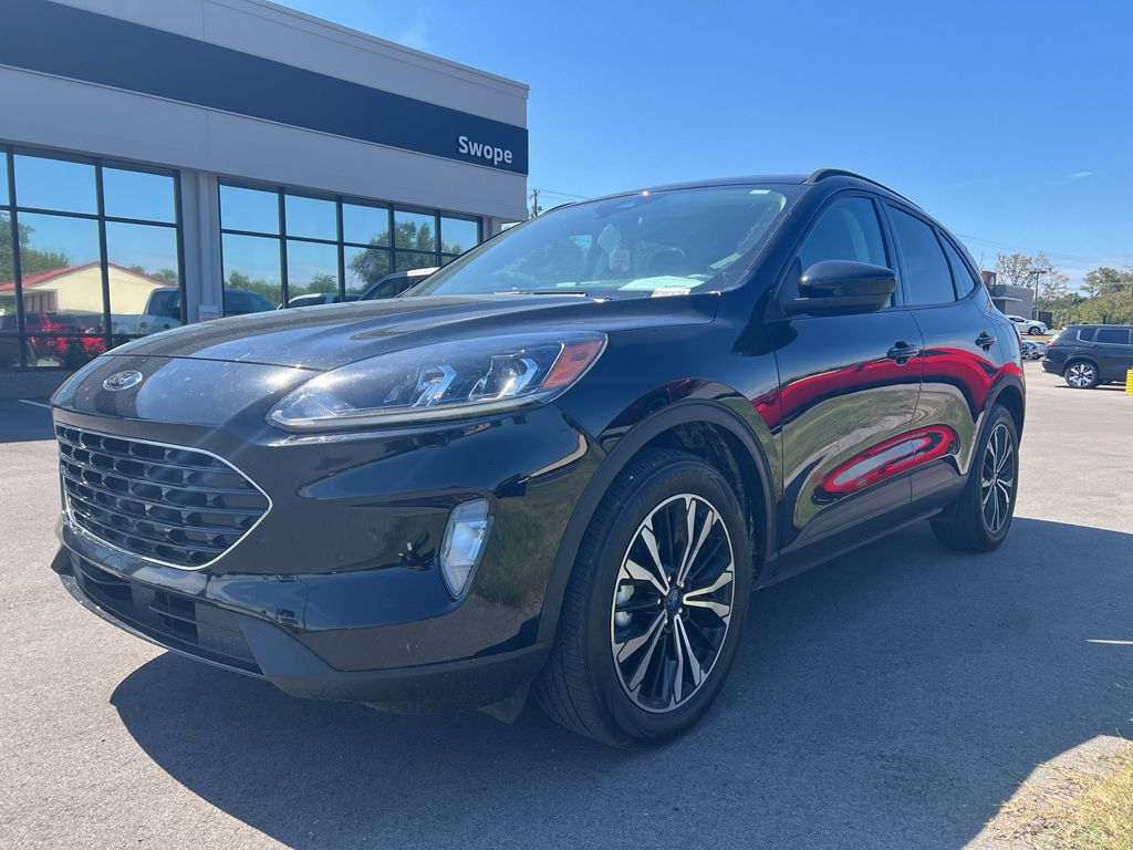 2022 Ford Escape SEL photo 3