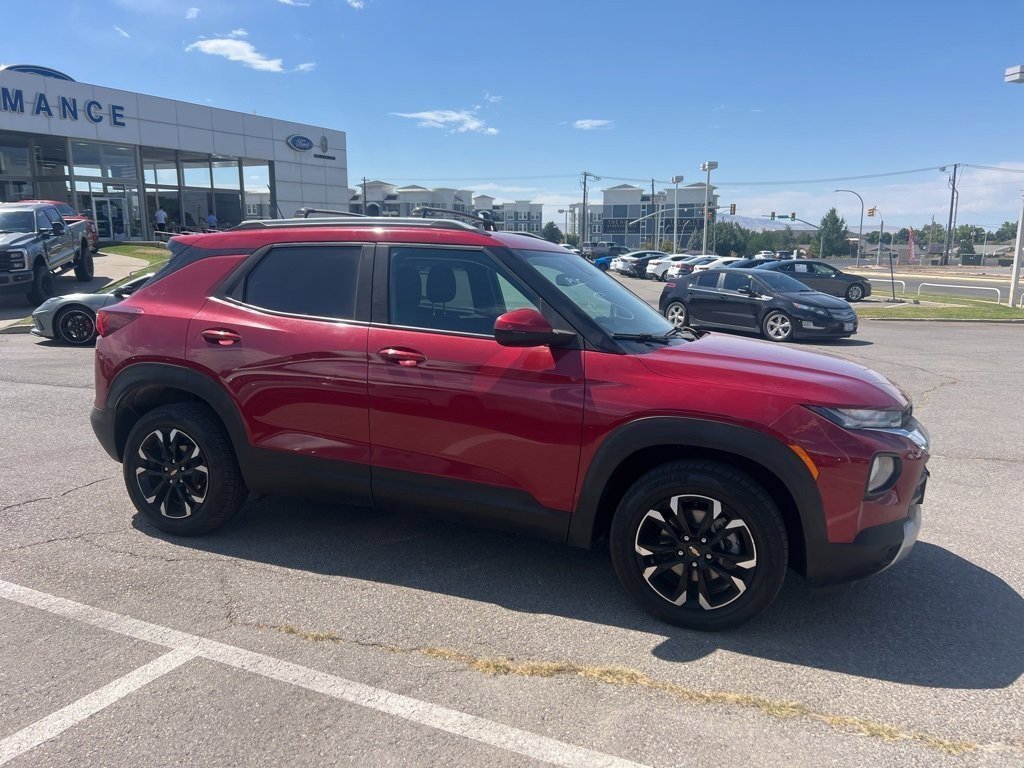 2021 Chevrolet Trailblazer LT photo 3