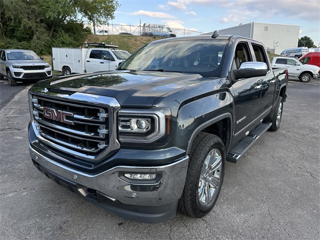 Used 2018 GMC Sierra 1500 SLT with VIN 3GTU2NEC4JG261558 for sale in Kansas City