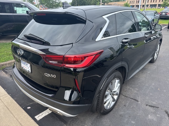 2022 Infiniti QX50 PURE photo 3