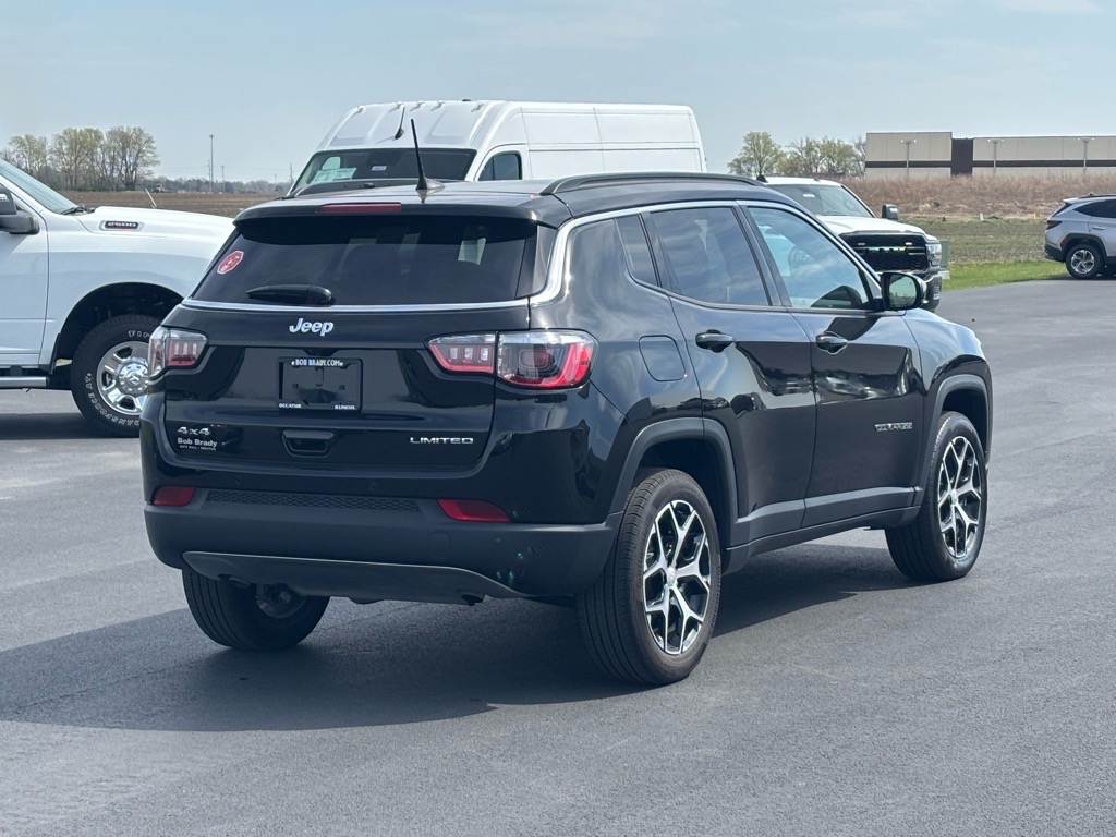 2024 Jeep Compass Limited photo 3