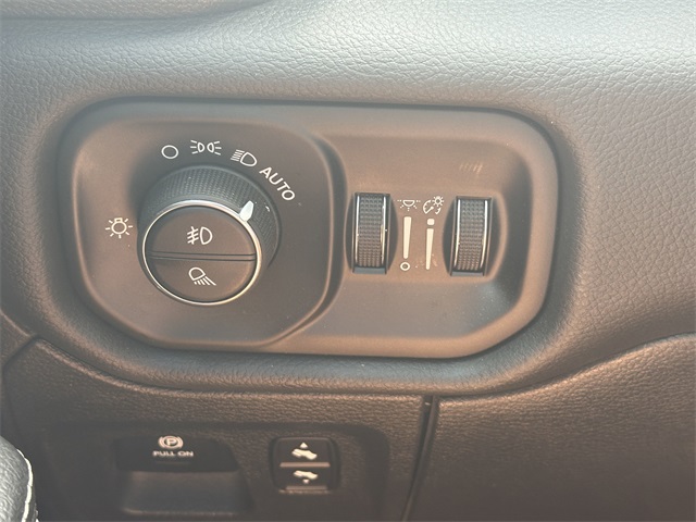 2025 Ram 1500 Laramie photo 29
