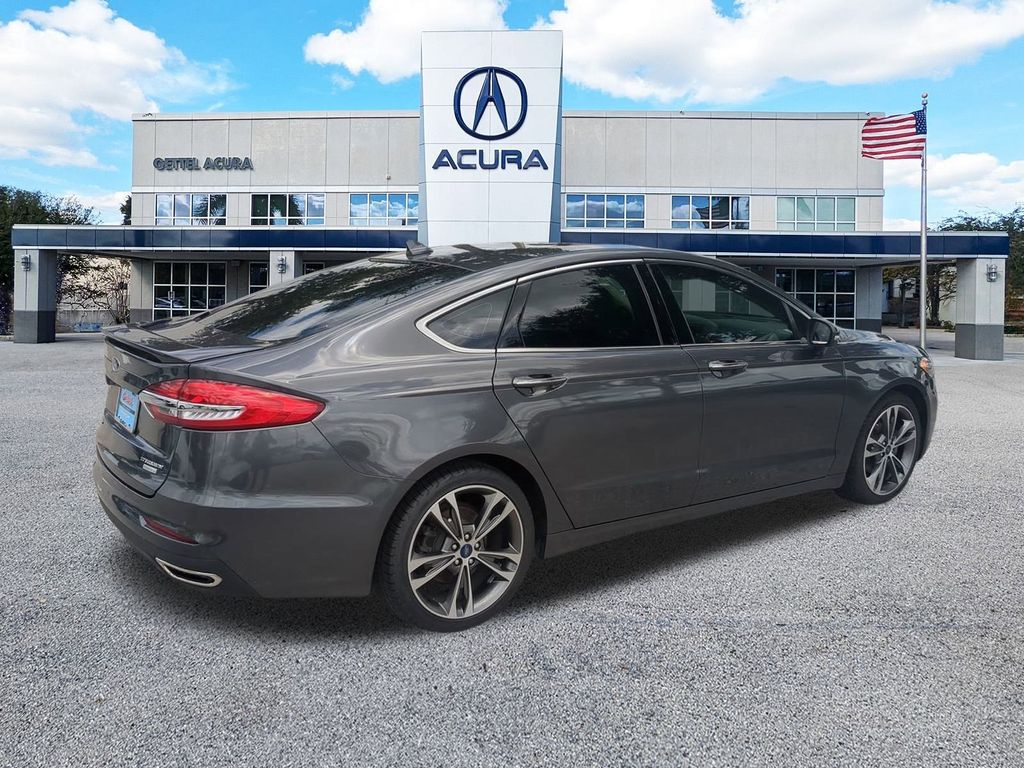 2020 Ford Fusion Titanium photo 4