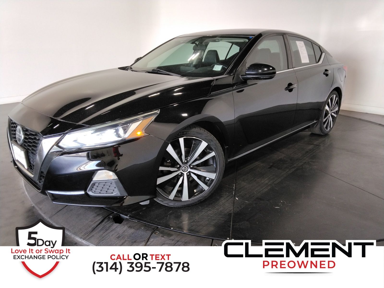 2019 Nissan Altima SR's photo