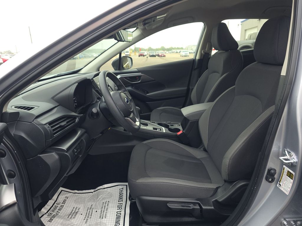 2024 Subaru Impreza Base photo 4