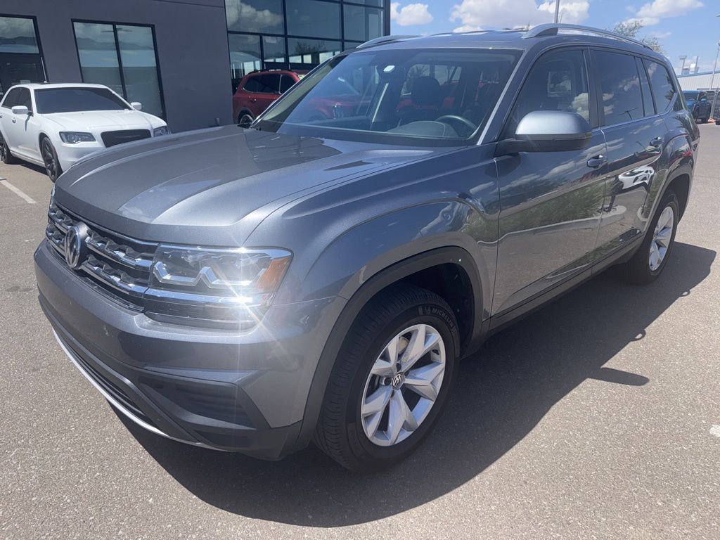 2019 Volkswagen Atlas S photo 2