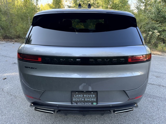 2024 Land Rover Range Rover Sport SE photo 6