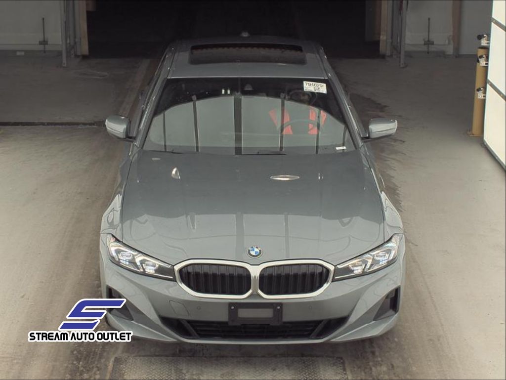 2024 Bmw 330i xDrive photo 2