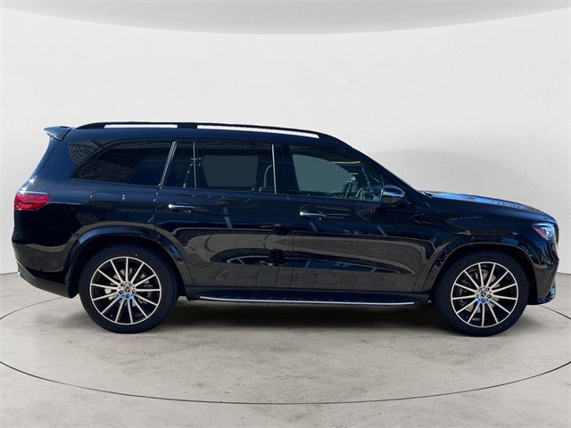 2025 Mercedes Benz GLS 450 4MATIC photo 6