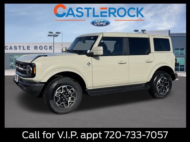 2025 Ford Bronco 4-Door Outer Banks's photo