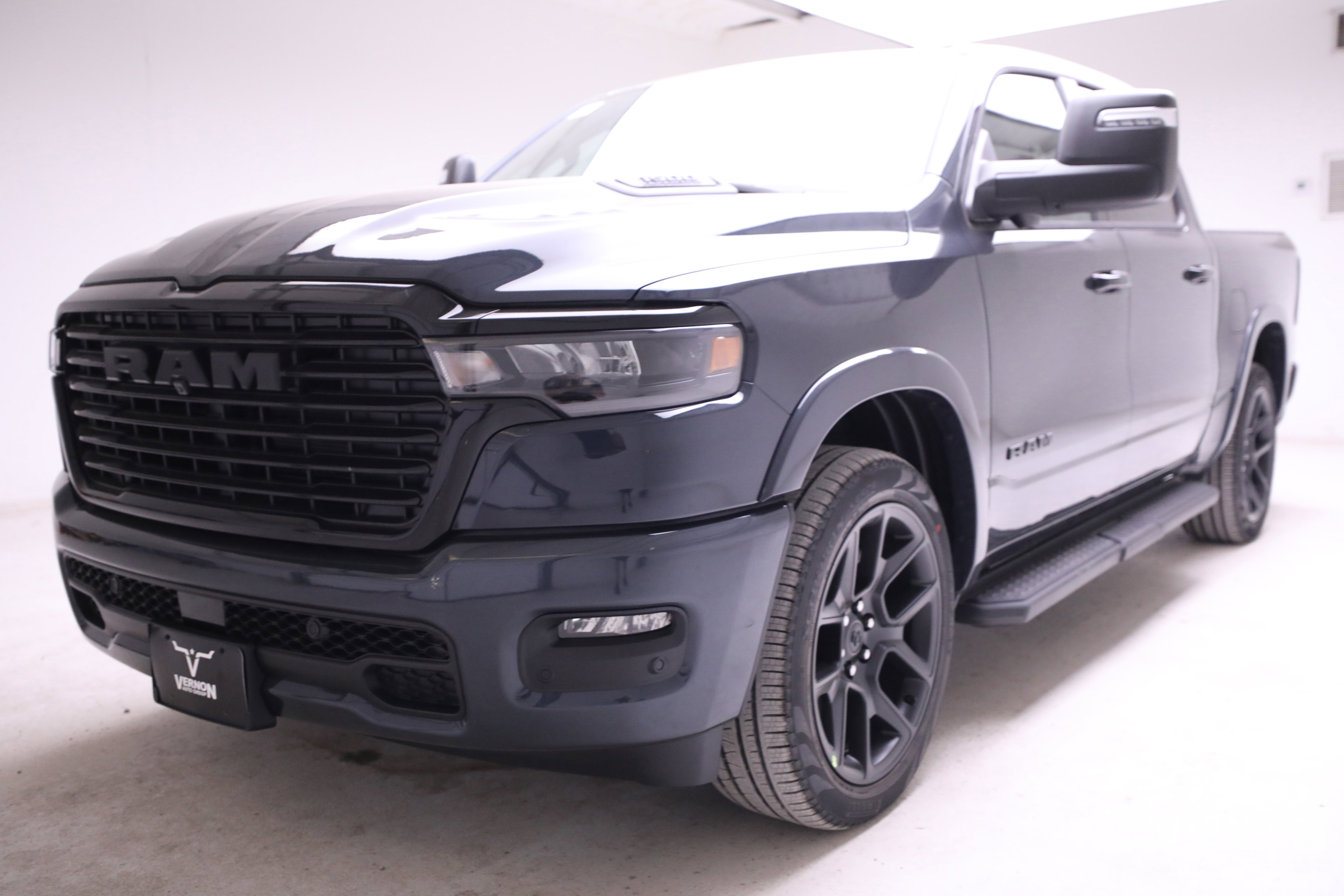 2026 RAM Ram 1500 Pickup Laramie's photo